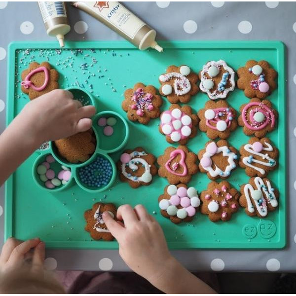 EZPZ - Силіконовий килимок flower play mint 858178005866