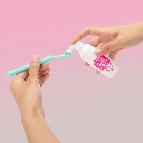 Гель PIGEON для чистки молочних зубів з 18 міс., флакон 40мл полуниця 4902508270533